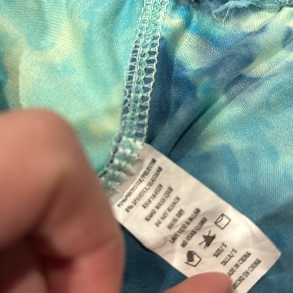 🖤 Black Friday 10/$10 

⭐️2/$10 - shorts - Picture 2 of 2